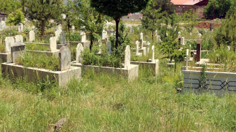 Rüyada Kabristan Görmek ve Anlamı