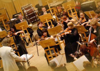 ruyada orkestra gormek ve anlami dinlemek orkestrada calmak ne demek neye yorumlanir 62a465b5ec5a5