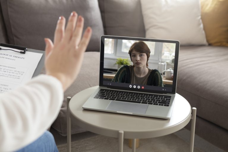 Online Ergen Terapisi Nedir?
