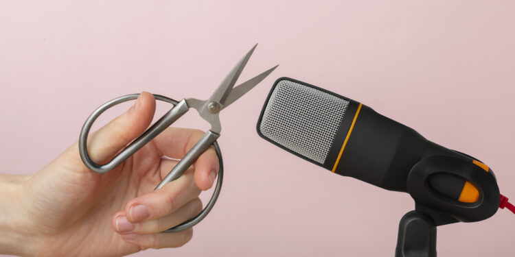 ASMR Beynimizi Rahatlatan Gizemli Duyum